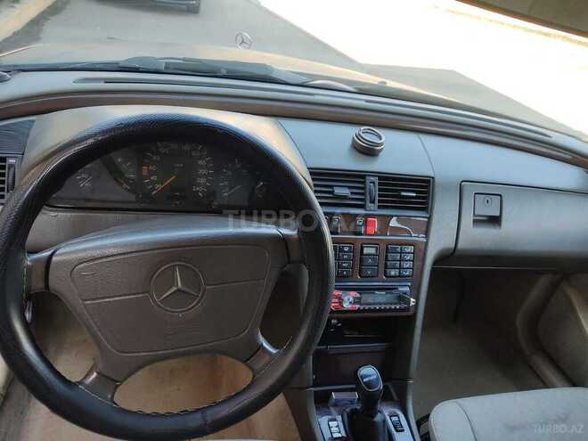 Mercedes C 200 1994, 250,000 km - 2.0 l - Gəncə