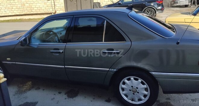 Mercedes C 200 1994, 250,000 km - 2.0 l - Gəncə