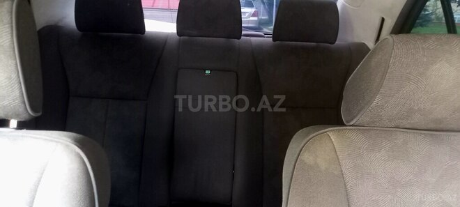 Mercedes E 240 1999, 451,000 km - 2.4 л - Qusar