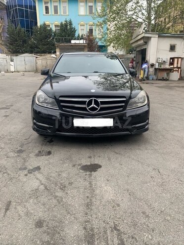 Mercedes C 250 2014, 208,000 km - 1.8 л - Bakı