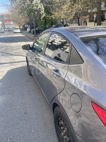 Hyundai Accent 2015, 266,398 km - 1.6 l - Bakı