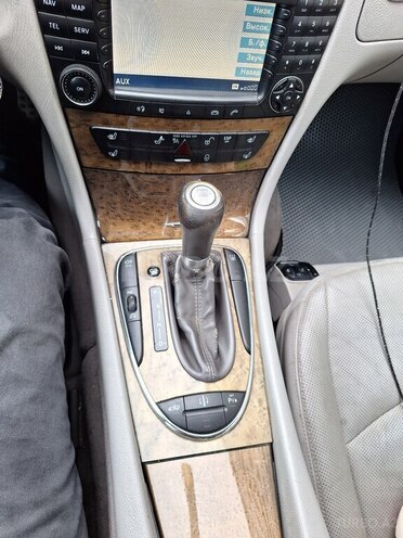 Mercedes E 350 4MATIC 2006, 348,500 km - 3.5 l - Bakı