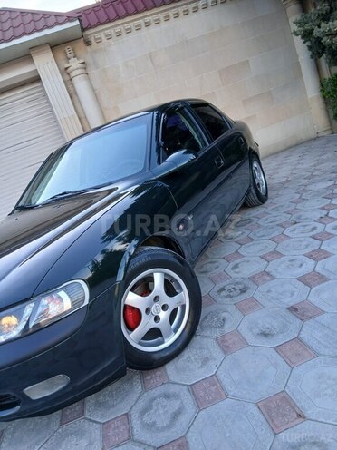 Opel Vectra 1997, 270,000 km - 1.6 l - Sumqayıt