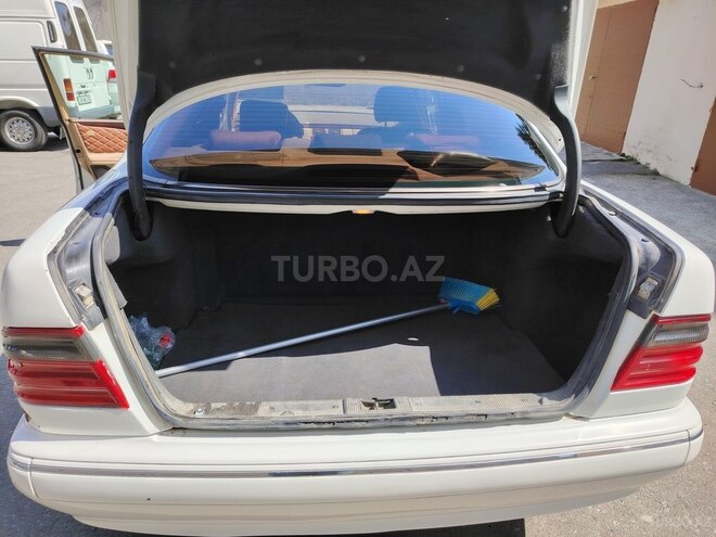 Mercedes E 320 2000, 308,000 km - 3.2 l - Bakı