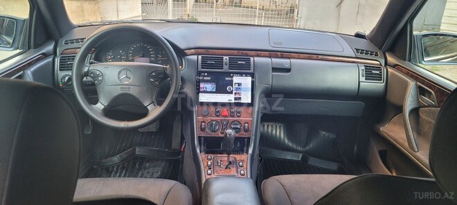 Mercedes E 220 d 2000, 305,000 km - 2.2 l - Bakı