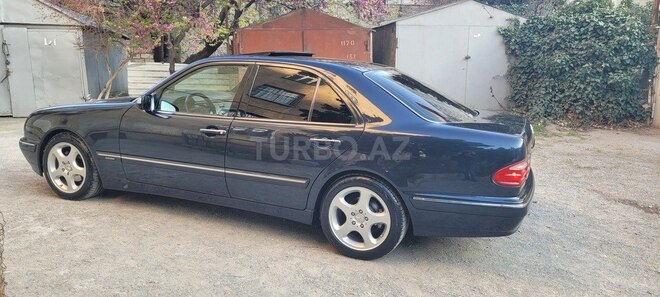 Mercedes E 220 d 2000, 305,000 km - 2.2 l - Bakı
