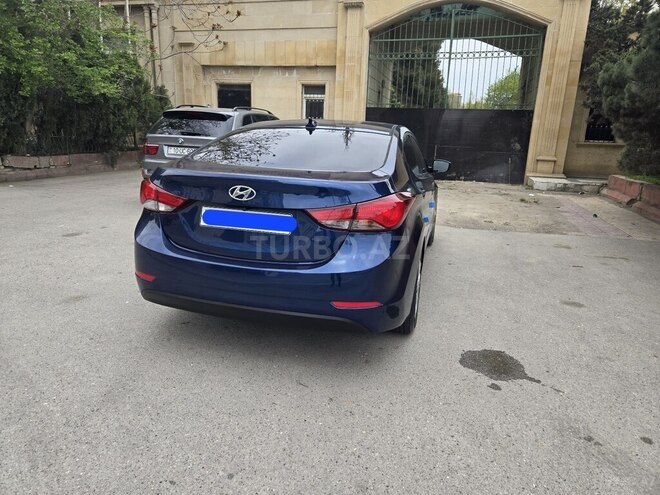 Hyundai Elantra 2015, 92,500 km - 1.8 л - Bakı