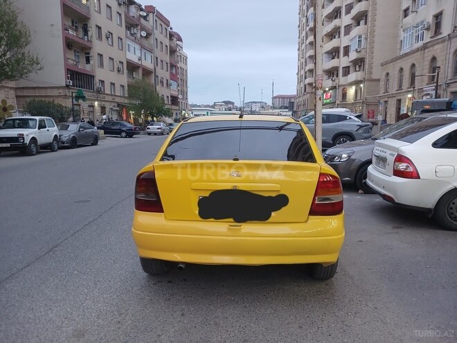 Opel Astra 2000, 212,300 km - 2.0 л - Bakı