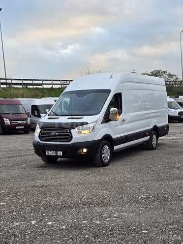 Ford Transit-1