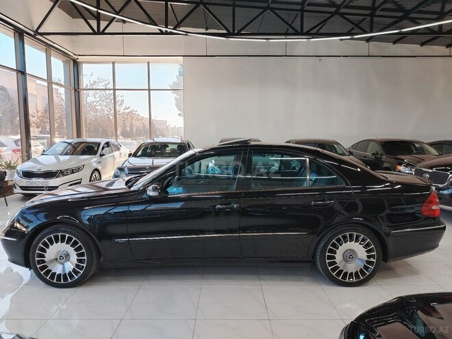 Mercedes E 240 2004, 398,000 km - 2.4 l - Sumqayıt