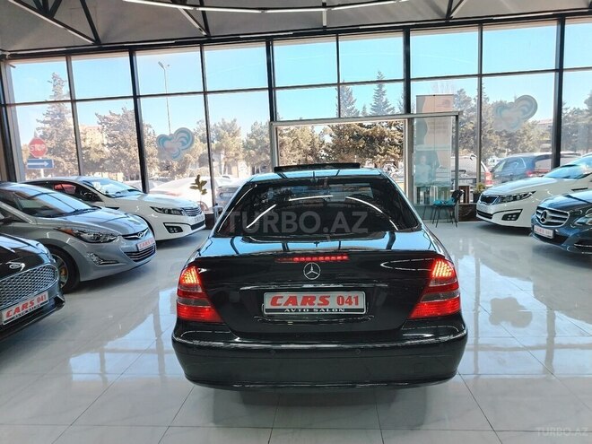 Mercedes E 240 2004, 398,000 km - 2.4 l - Sumqayıt