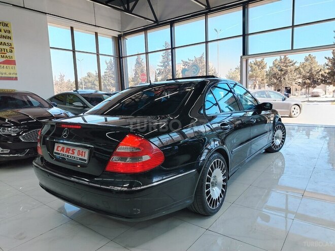 Mercedes E 240 2004, 398,000 km - 2.4 l - Sumqayıt