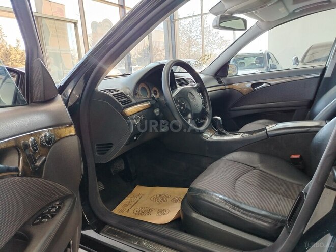 Mercedes E 240 2004, 398,000 km - 2.4 l - Sumqayıt