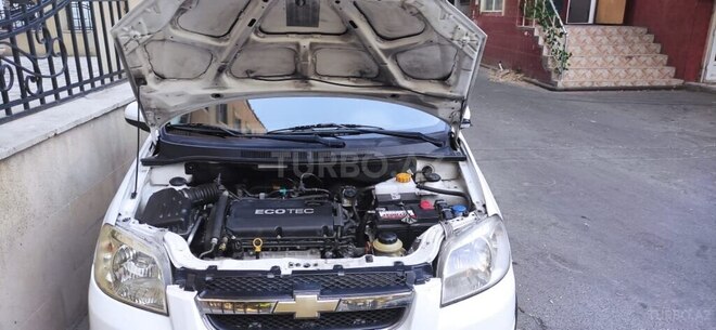 Chevrolet Aveo-4