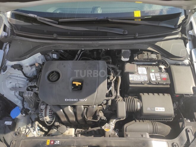 Hyundai Elantra 2018, 135,000 km - 2.0 l - Bakı
