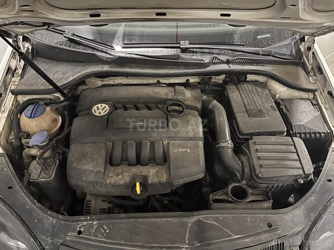 Volkswagen Golf 2005, 360,000 km - 1.6 l - Bakı