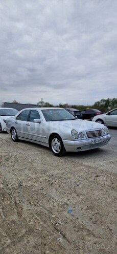 Mercedes E 230 1996, 301,500 km - 2.3 l - Bakı