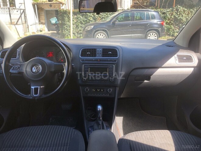 Volkswagen Polo 2013, 249,000 km - 1.6 l - Bakı