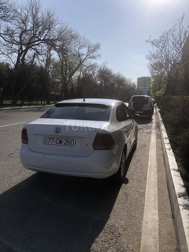 Volkswagen Polo 2013, 249,000 km - 1.6 l - Bakı