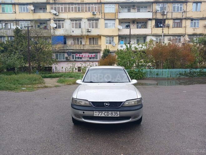 Opel Vectra 1998, 182,000 km - 1.6 l - Bakı