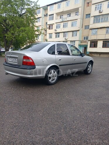 Opel Vectra 1998, 182,000 km - 1.6 l - Bakı