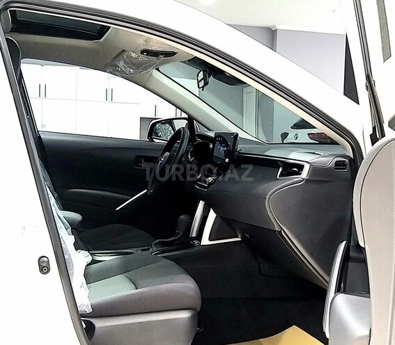 Toyota Corolla Cross-15