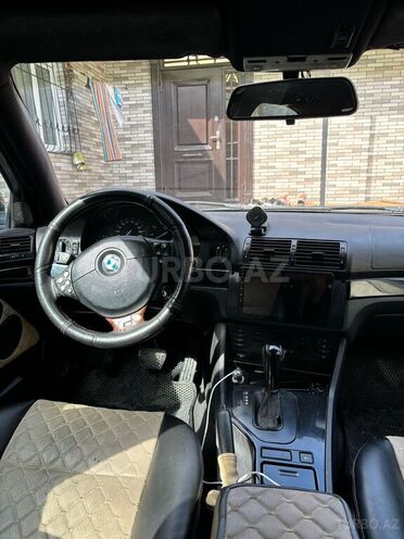 BMW 528 1999, 135,970 km - 2.8 л - Beyləqan