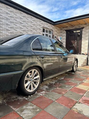 BMW 528 1999, 135,970 km - 2.8 л - Beyləqan