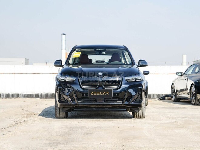 BMW iX3-2
