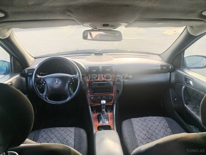 Mercedes C 220 d 2001, 300,000 km - 2.2 л - Sumqayıt