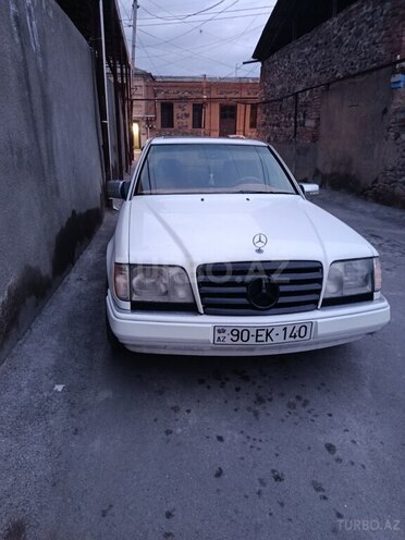 Mercedes E 200 1994, 450,000 km - 2.0 л - Gəncə