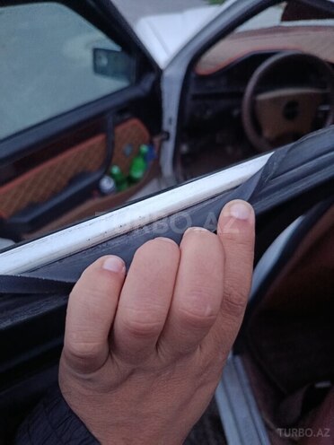 Mercedes E 200 1994, 450,000 km - 2.0 л - Gəncə