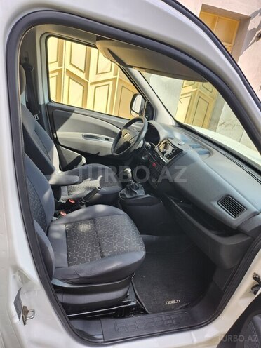 Fiat Doblo 2014, 153,000 km - 1.3 l - Bakı