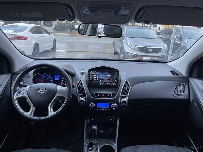 Hyundai ix35-12