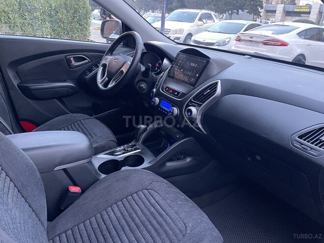 Hyundai ix35-10