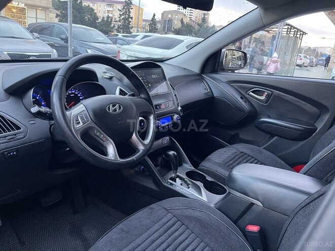 Hyundai ix35-13