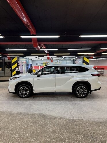 Toyota Highlander 2021, 66,000 km - 2.5 l - Bakı