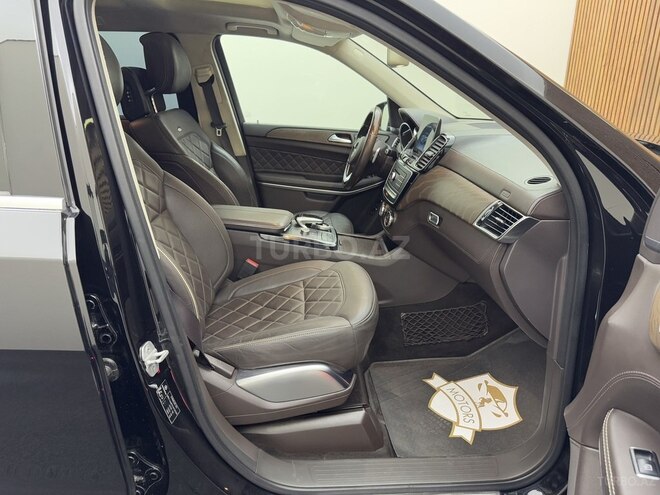 Mercedes GLS 500 4MATIC 2016, 185,000 km - 4.7 l - Bakı