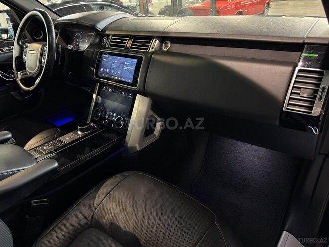 Land Rover Range Rover 2019, 130,000 km - 3.0 l - Bakı