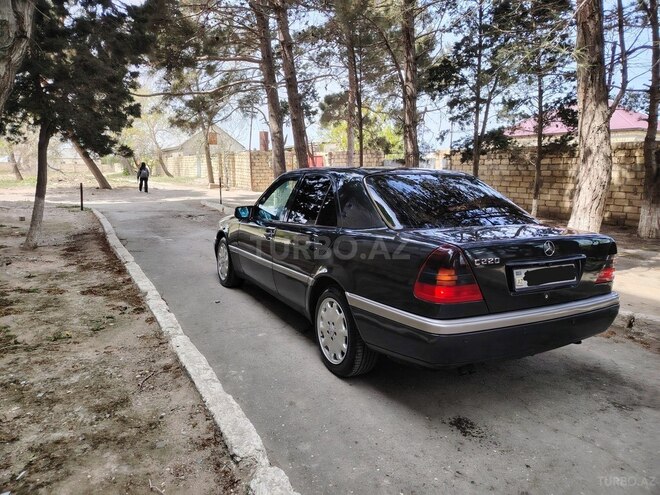 Mercedes C 220 1994, 283,492 km - 2.2 l - Sumqayıt
