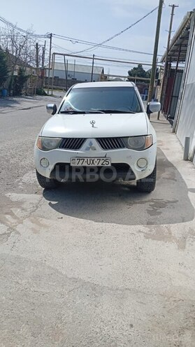 Mitsubishi L200 2007, 423,890 km - 2.4 л - Bakı
