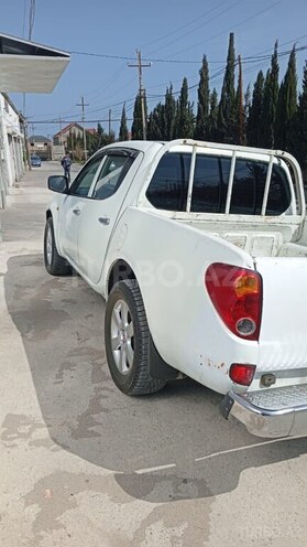 Mitsubishi L200 2007, 423,890 km - 2.4 л - Bakı