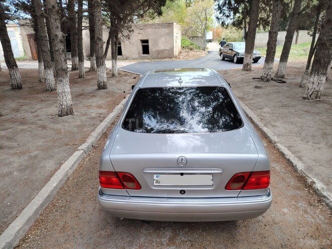 Mercedes E 200 1996, 264,982 km - 2.0 l - Sumqayıt