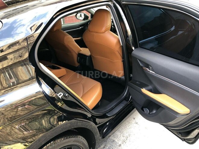 Toyota Camry 2023, 35,800 km - 2.5 l - Bakı