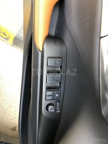 Toyota Camry 2023, 35,800 km - 2.5 l - Bakı