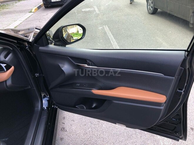 Toyota Camry 2023, 35,800 km - 2.5 l - Bakı