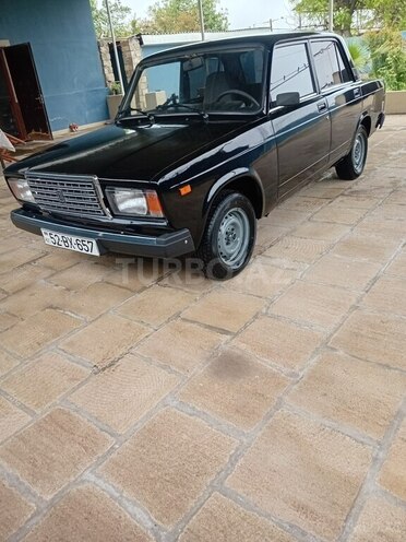 LADA (VAZ) 2107 2011, 95,000 km - 1.6 l - Salyan