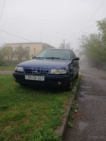 Opel Astra 1995, 727,272 km - 1.6 l - Göygöl