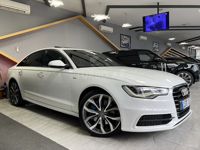 Audi A6-4