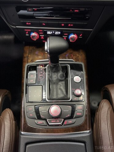 Audi A6-17